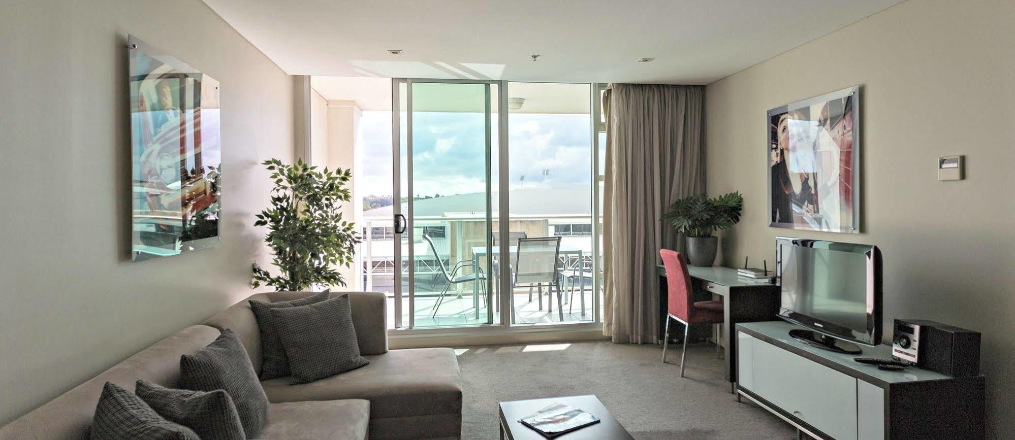 Adelaide Dress Circle Apartments - North Terrace المظهر الخارجي الصورة