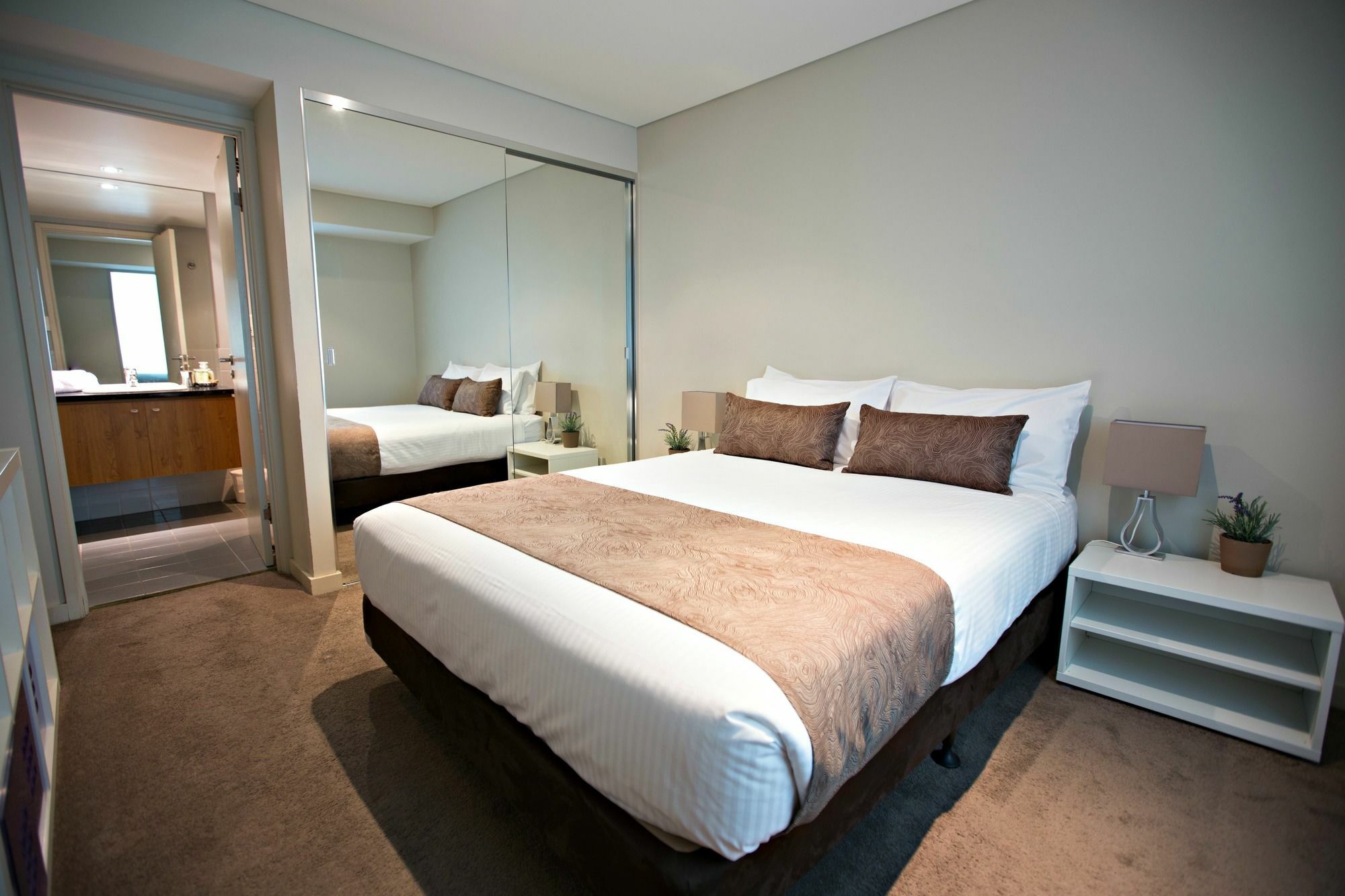 Adelaide Dress Circle Apartments - North Terrace المظهر الخارجي الصورة